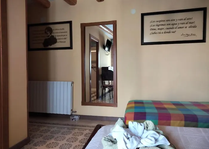 La Alcoba De Becquer